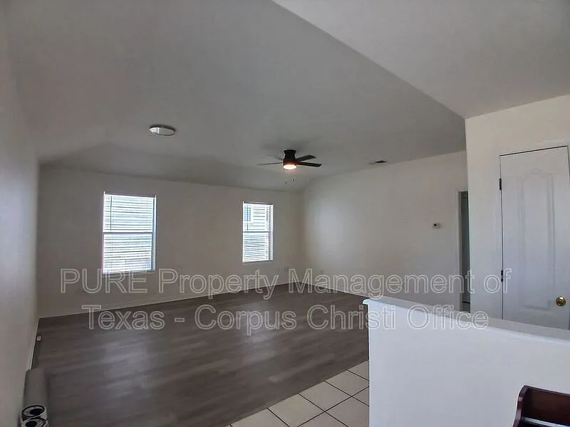 2 bed, 2.0 bath, 934 sqft, $1,600 — Photo 4