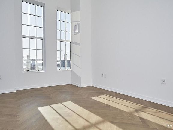 5th image of 184 Kent Ave APT A605