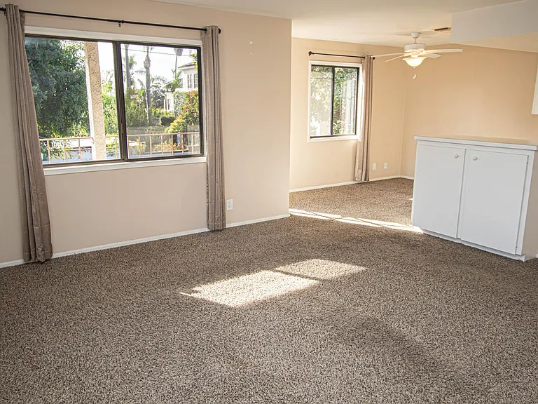 232 Roycroft Ave #2 — Photo 8