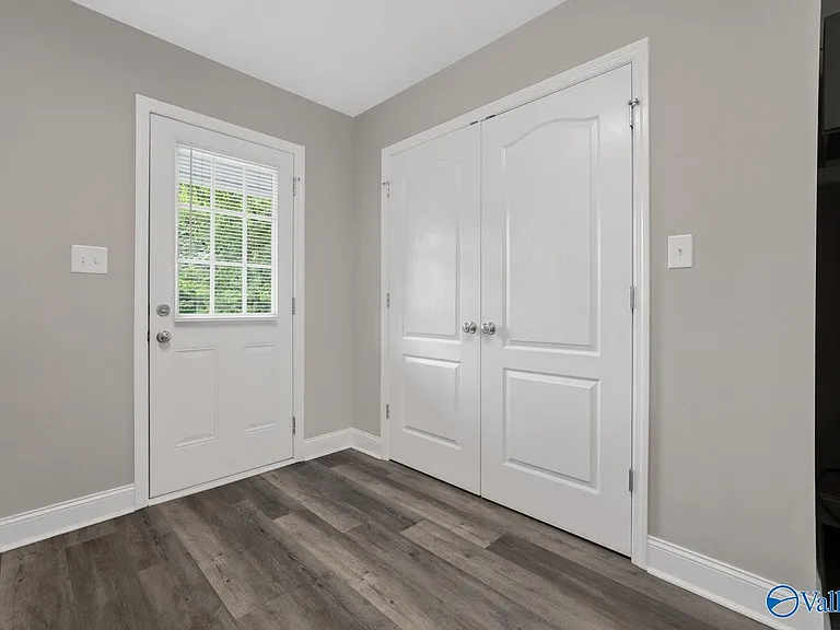 218 Ward Ave NE — Photo 12