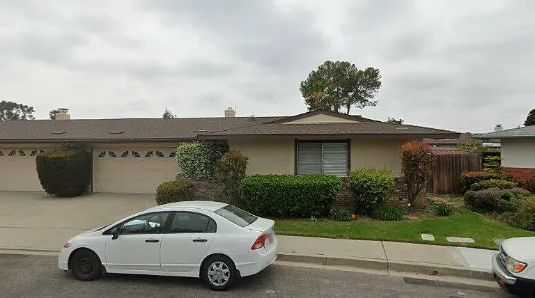 341 E Elfin Grn — Photo 2