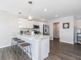 1401 Grant Ct NE #A, Cedar Rapids, IA 52402