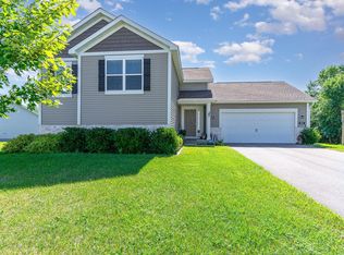 927 Bluff Heights Dr SE, Lonsdale, MN 55046