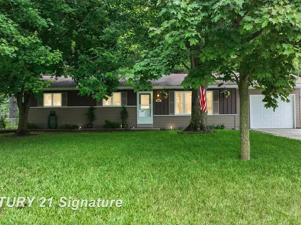 1081 S Miller Rd, Saginaw, MI 48609