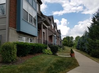 1618 Station Park Dr, Grayslake, IL 60030