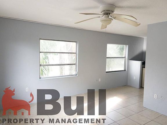 3rd image of 1032 W Jefferson St APT 6