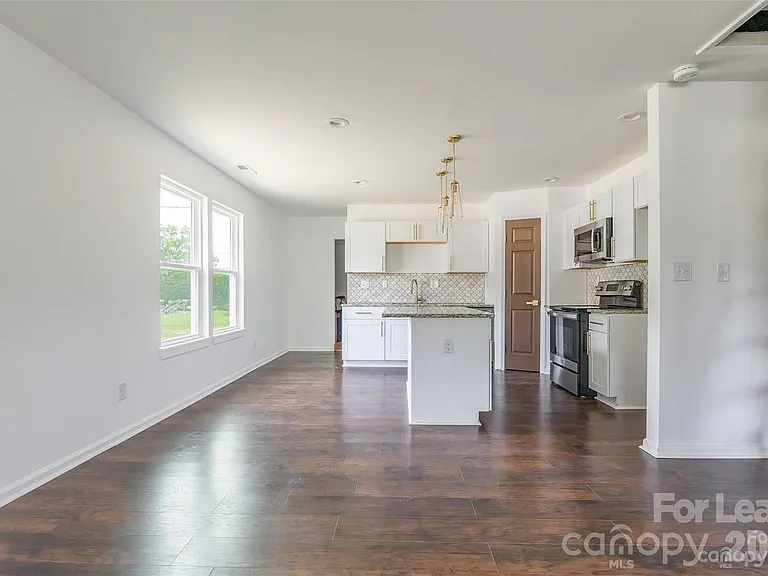 303 Cabarrus Ave W — Photo 4
