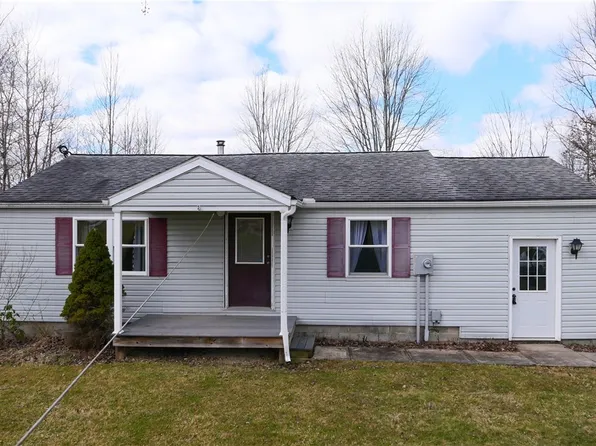 6919 Corey Hunt Rd, Bristolville, OH 44402