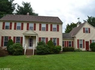 13383 Pipes Ln, Sykesville, MD 21784