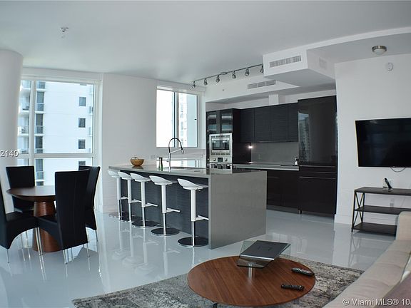 2nd image of 1080 Brickell Ave #D2