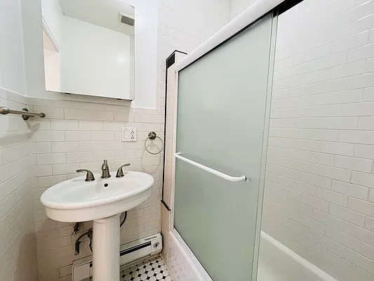 Rented by Corcoran | media 18