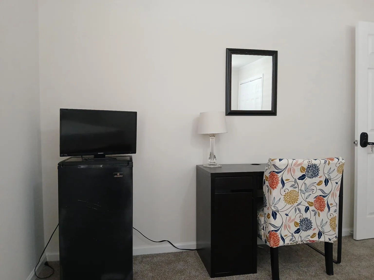4 bed, 2.0 bath, 1870 sqft, $953 — Photo 4