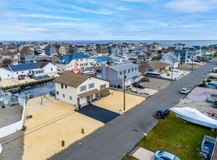 211 Cypress Dr, Bayville, NJ 08721