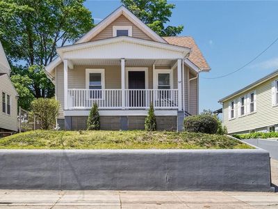 98 James St, East Providence, RI, 02914