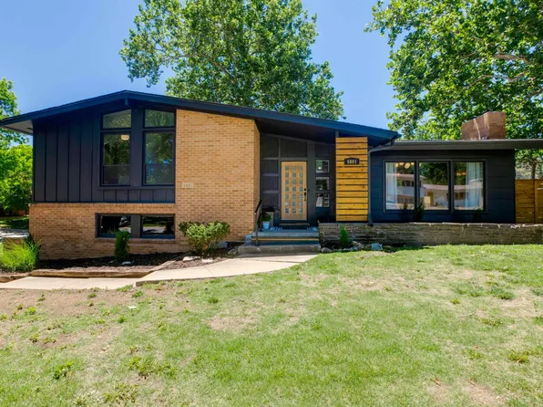 9801 W Shade Ln, Wichita, KS 67212