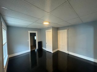 357 Merrimack St APT 4, Manchester, NH 03103