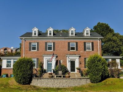 120 Commandants Way, Chelsea, MA, 02150