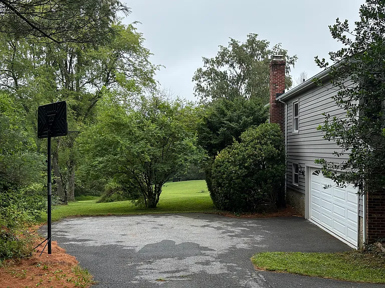 11322 Old Hopkins Rd — Photo 5