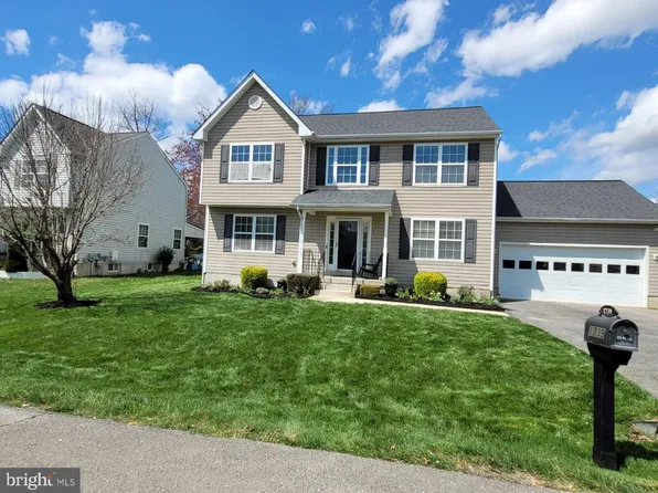 1739 Red Oak Ln, Waldorf, MD 20601