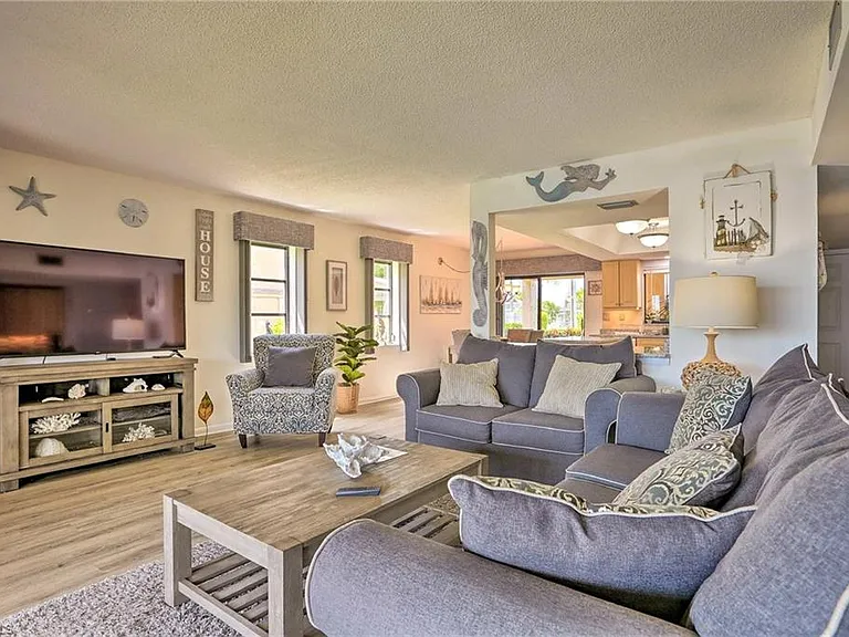 3722 SE 12th Ave #F1 — Photo 5