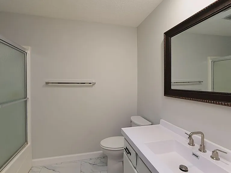Parkview Dr — Photo 10