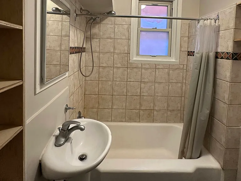 36 Sherman Ave S #1 — Photo 8