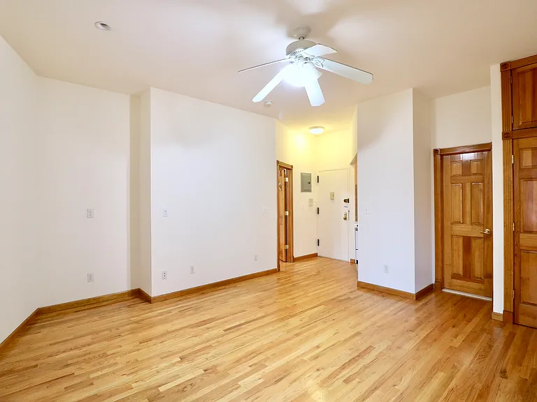 338 W 77th St #5B — Photo 2