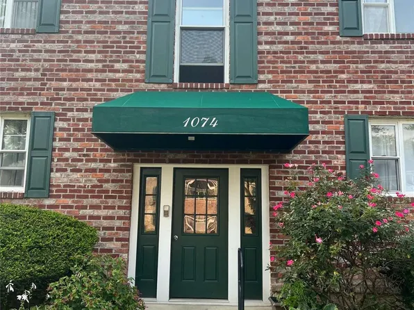 1074 Hunter Avenue #4, Valley Stream, NY 11580