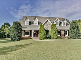 10005 Arlington Oaks Dr, Charlotte, NC 28227