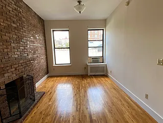 Rented by Harris Philip NYC