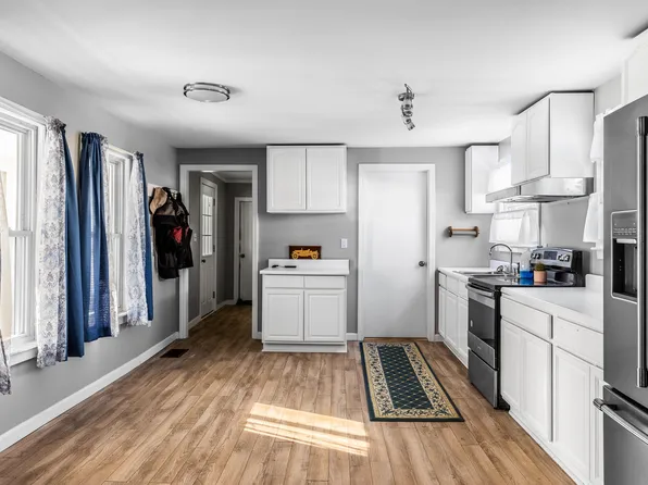 107 Elm Street, Newport, ME 04953
