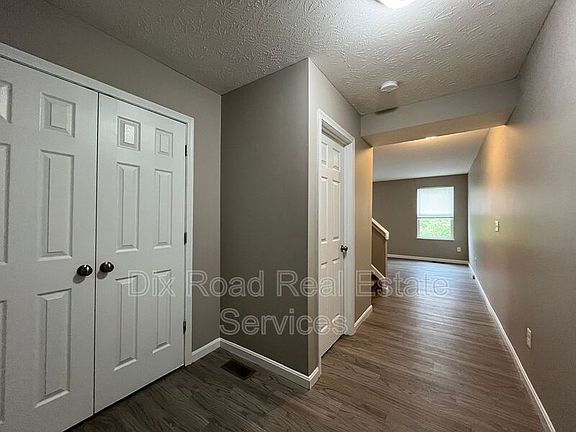 5th image of 513 Herbert Ave