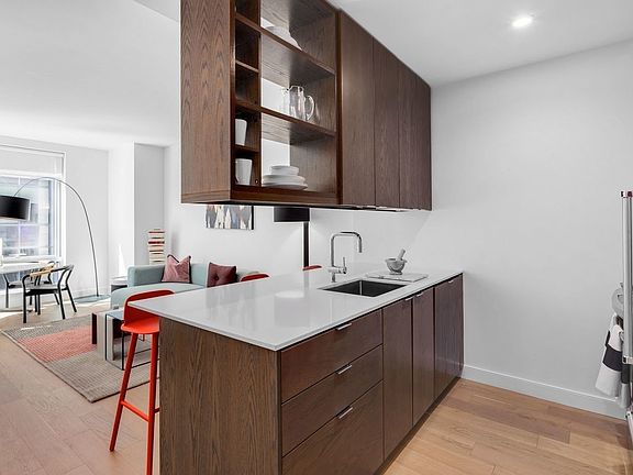 3rd image of 225 E 39th St APT 26E