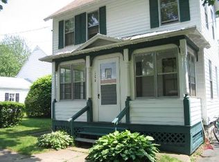 106 Lawrence St, Saratoga Springs, NY 12866