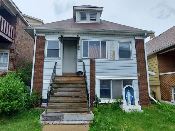 1207 121st St, Whiting, IN 46394