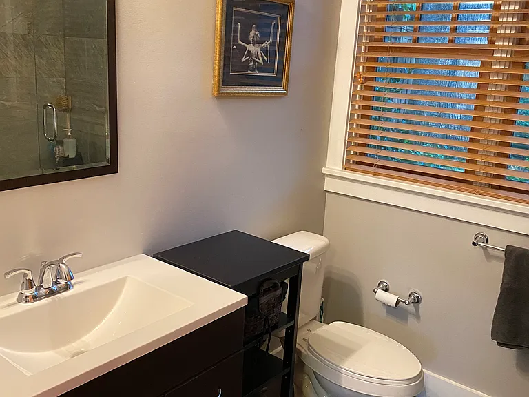 780 Clemont Dr NE — Photo 5