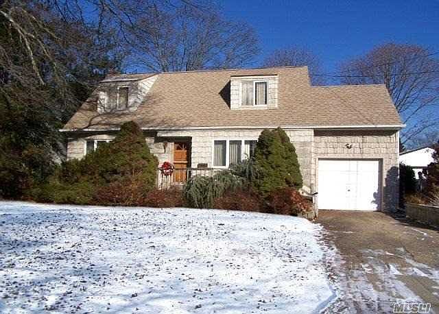 1st image of 251 Von Huenfeld St