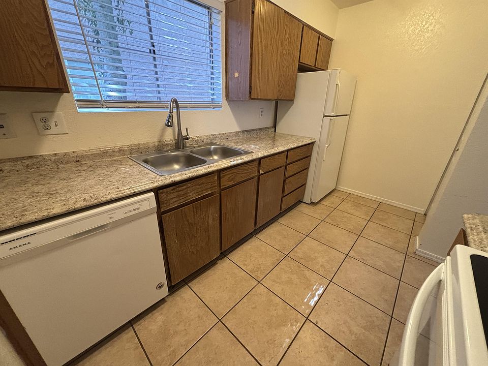 1st image of 2956 E Cicero St #1