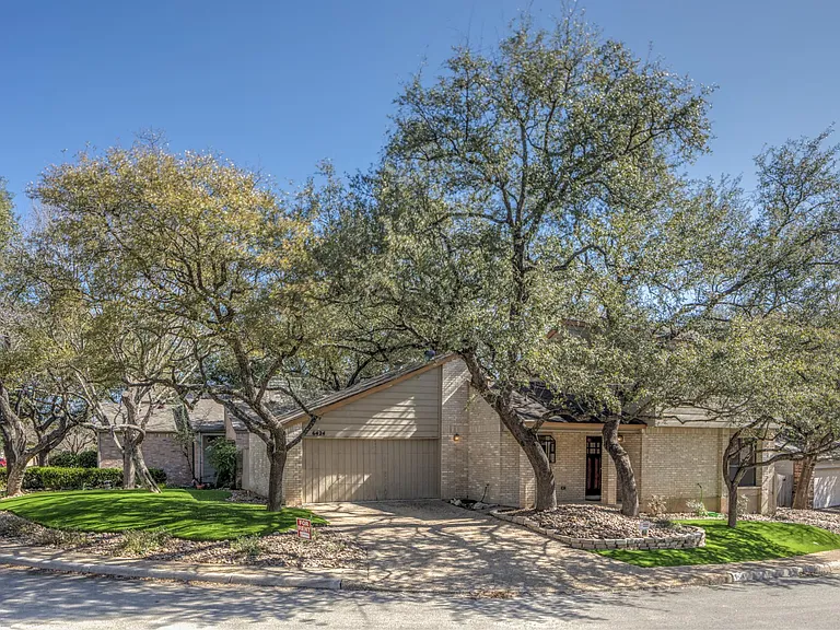 6424 Brookway Dr — Photo 1