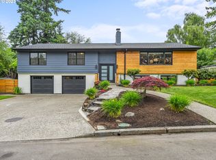 2375 SW Scenic Dr, Portland, OR 97225