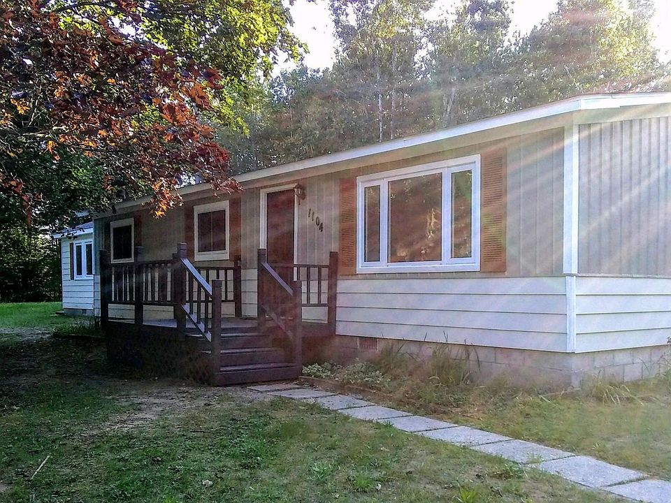 1st image of 1104 Mosquito Ln