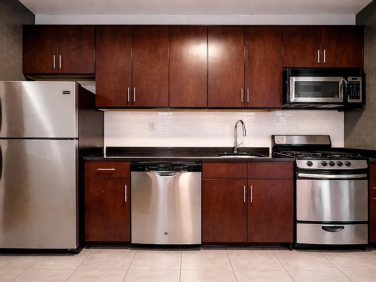 28 W 125th St #2A — Photo 11