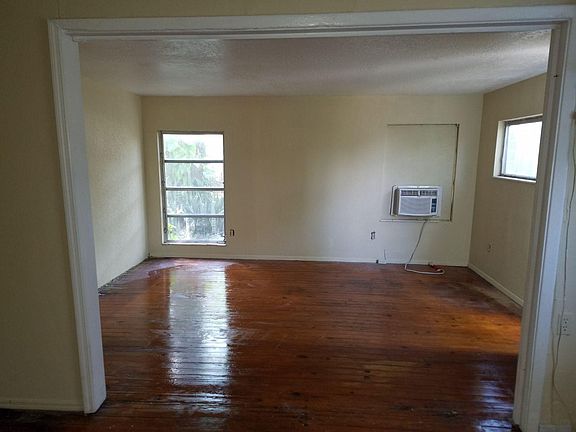 2nd image of 3154 72nd Ave N