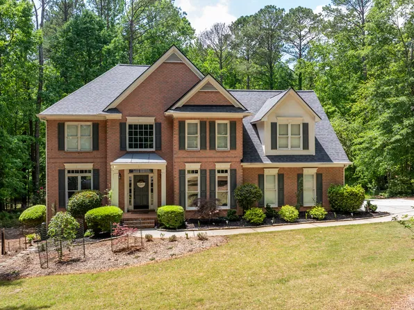 205 Woodcreek Ln, Fayetteville, GA 30215