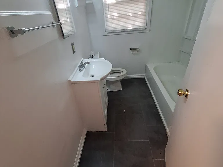 Satterfield Dr — Photo 10