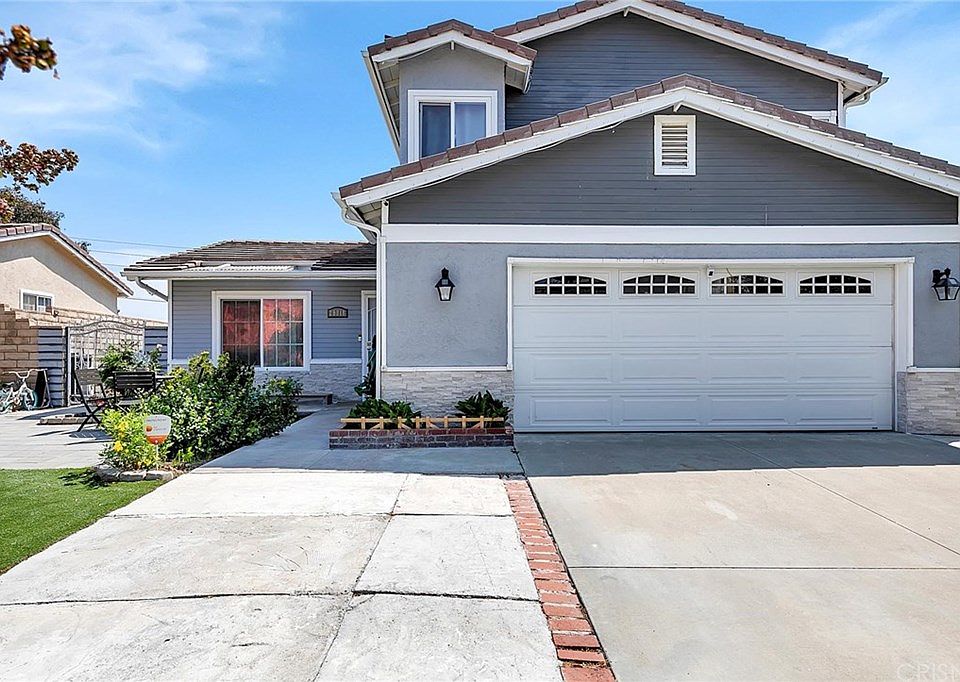 1st image of 29818 Saguaro St