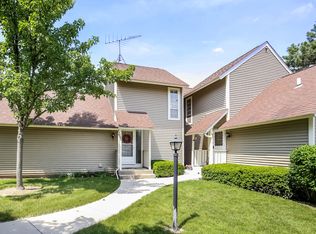 927 Clark Dr #0, Gurnee, IL 60031