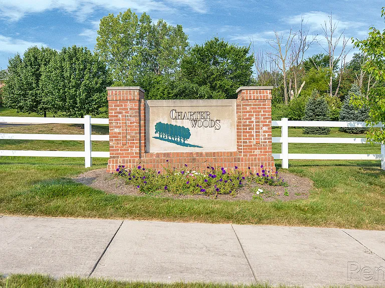 Charter Woods — Photo 8