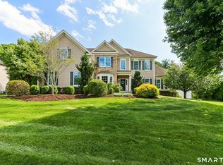 8 Rochela Dr, Southington, CT 06489