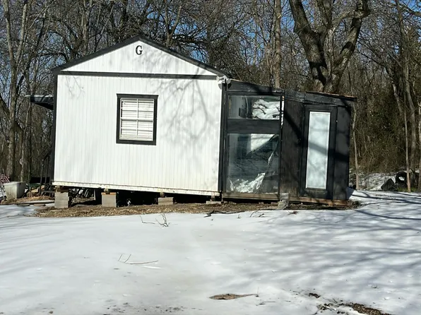413 Roy Ayres Rd, Bells, TX 75414